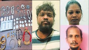 திருமண வீட்டுக்கு போன பெற்றோர்! சென்னை ஜவுளி கடை அதிபருக்கு வந்த விபரீத ஆசை.. ஆப் நண்பர் வைத்த ஆப்பு
