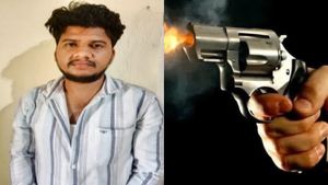கோவையை உலுக்கிய துப்பாக்கிச்சூடு.. போலீசாரை நோக்கி துப்பாக்கியை திருப்பிய ரவுடி.. சுட்டுப் பிடிப்பு!