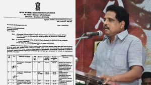 தமிழக ரயில் வளர்ச்சி திட்டங்கள் முடக்கம்.. தெற்கு ரயில்வே கடிதத்தில் வெளிவந்த உண்மை.. சு.வெங்கடேசன்! 