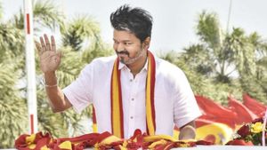 மதுரைக்கு 2வது சித்திரை திருவிழா.. வரப் போறாரு தவெக விஜய்! எப்போது தெரியுமா? வெளியான தகவல்!