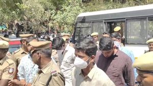 பொள்ளாச்சி பாலியல் வழக்கில் 9 குற்றவாளிகளுக்கும் சாகும் வரை ஆயுள் தண்டனை