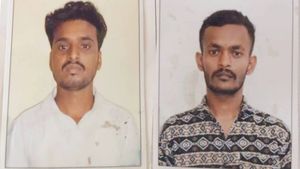 கண்ணில் மிளகாய் பொடியை தூவி மாமியாரிடம் தங்க நகை கொள்ளையடித்த மருமகன்.. கடைசியில் ட்விஸ்ட்