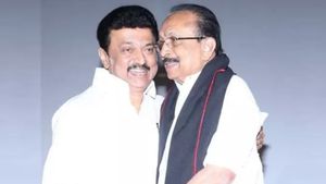 2026-லும் திமுக கூட்டணியில் தான்.. சர்ச்சைகளுக்கு முற்றுப் புள்ளி வைத்த மதிமுக பொதுக்குழு!