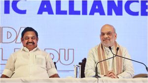 தமிழகத்தில் கூட்டணி ஆட்சியா? அமித் ஷா சொன்ன பதில் இதுதான்! சட்டென கவனத்தை குவித்த அதிமுக