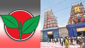 மதுரை முருக பக்தர்கள் மாநாட்டில்! பெரியார், அண்ணா குறித்த வீடியோ ஏற்க முடியாதது- அதிமுக கண்டனம்