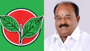  திருப்பூர் அதிமுக முன்னாள் எம்.எல்.ஏ குணசேகரன் காலமானார்!