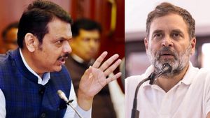 மகாராஷ்டிரா தேர்தலில் முறைகேடா? ராகுல் குற்றச்சாட்டுக்கு தேவேந்திர பட்னாவிஸ் தந்த முக்கிய பதில்