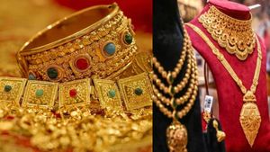 ஏறிய வேகத்தில் இறங்கும் தங்கம் விலை.. தங்கம் விலை இனி இப்படித்தான் போகுமா? நிபுணர்கள் கொடுத்த ஷாக்
