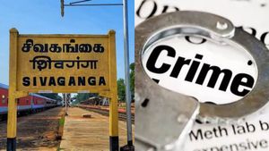 கட்டி வைத்து கொடூர தாக்குதல்.. சிவகங்கை இளைஞர் கஸ்டடி மரணத்தில் தாய் அதிர்ச்சி தகவல்