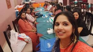 அகமதாபாத் டூ லண்டன்.. நர்ஸ் ரஞ்சிதா குறித்து மோசமான பதிவு.. கேரளாவில் துணை தாசில்தார் சஸ்பெண்ட் 