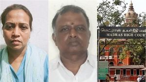 சென்னை பார் கவுன்சில்  ஆபீஸில் சான்றிதழால் சிக்கிய மதுரை கவிதா, சேலம் கிருஷ்ணமூர்த்தி.. பின்னணி