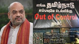 Amit shah visit: அமித் ஷா வருகைக்கு மத்தியில் திடீரென முளைத்த பேனர்கள்.. வாசகத்தை கவனிச்சீங்களா?