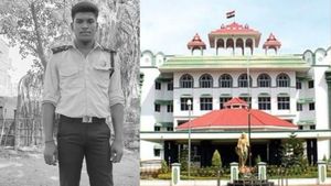 எதுக்காக அடிச்சீங்க..அடிவாங்கி உயிரிழந்த அஜித்குமார்? ஆயுதம் இல்லாதவரை தாக்கியது ஏன்? நீதிபதி கேள்வி