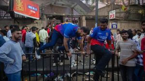 RCB Stampede: “11 பேர் பலிக்கு நாங்க பொறுப்பில்லை! ஆனால்!” கிரிக்கெட் சங்க நிர்வாகிகள் ராஜினாமா ஏன்?
