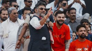 அல்லு அர்ஜுனை மட்டும் கைது பண்ணாங்களே.. சித்தராமையா, டிகே சிவகுமாரை கைது செய்வார்களா? பாஜக பாய்ச்சல்