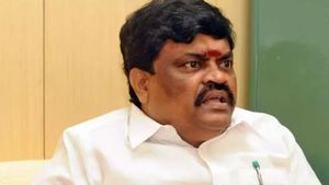 இனி ராஜபாளையம் வேண்டாம்.. மீண்டும் சிவகாசி தொகுதிக்கு திரும்பும் ராஜேந்திர பாலாஜி.. என்ன நடந்தது?