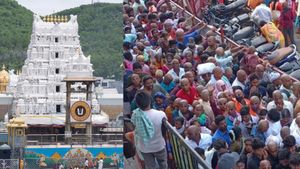 பஞ்சமி திதியில்! திருப்பதி ஏழுமலையானை தரிசிக்க அலைமோதிய கூட்டம்! தர்ம தரிசன பக்தர்கள் அவதி