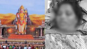 மதுரை முருகன் மாநாட்டிற்கு சென்ற பெண் உயிரிழப்பு.. மூச்சுத் திணறலால் வரும் வழியிலேயே சோகம்!