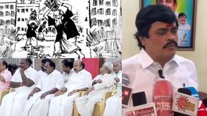 அண்ணாவை சிறுமைப்படுத்தும் வகையில் வீடியோ.. தப்புதான்.. மாநாட்டிலேயே வருத்தம் தெரிவிக்காதது ஏன்? அதிமுக மாஜி விளக்கம்