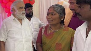 சந்தனக் கடத்தல் வீரப்பனுக்கு மணி மண்டபம்! அமைச்சரிடம் கேட்ட முத்துலட்சுமி! விஜய்யை இப்படியா பேசுவது?