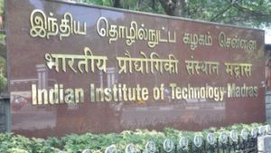 டிகிரி கூட தேவையில்லை.. ஐஐடியில் படிக்கலாம்.. குருகுலத்தில் பயின்றோருக்கு மத்திய அரசு முக்கிய அறிவிப்பு