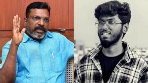 Nellai Kavin: கண்ணில் மிளகாய் பொடியை தூவி கொடூரமாக கவின் கொல்லப்பட்டுள்ளார்.. திருமாவளவன் பரபர பேட்டி
