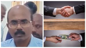 லஞ்சத்தை அப்படியே பேன்ட் பாக்கெட்ல வைங்க.. வசமாக சிக்கிய கோவை பேரூர் தாசில்தாரர்