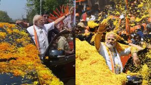 சோழ தேசத்தில் ரோடு ஷோ சென்ற பிரதமர் மோடி.. தொண்டர்கள், மக்கள் பூத்தூவி உற்சாக வரவேற்பு