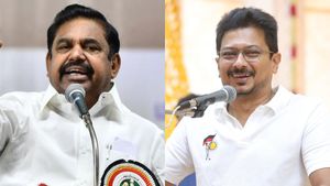 “முழு சங்கியாக மாறிவிட்டார் எடப்பாடி பழனிசாமி”.. உதயநிதி ஸ்டாலின் சரமாரி அட்டாக்!