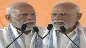 திருச்செந்தூர் முருகனின் ஆசி.. தூத்துக்குடி வேகமாக வளர்ச்சி அடைகிறது.. பிரதமர் நரேந்திர மோடி! 