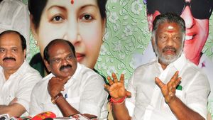 அவசரப்படாதீங்க.. நாளை காலை முக்கிய அறிவிப்பு வெளியாகும்.. மதுரையில் ஓபிஎஸ் கொடுத்த அப்டேட்! 