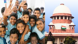 மாணவர் தற்கொலையை தடுக்க கல்வி நிறுவனங்களுக்கு 15 வழிக்காட்டு நெறிமுறைகளை வெளியிட்ட உச்சநீதிமன்றம்