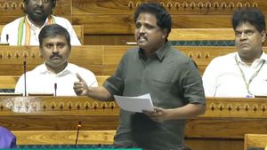 கோயிலுக்கு வரவே பயப்படும் மோடி! இந்துக்கள் மனம் புண்படாதா? ஆபரேஷன் சிந்தூர் விவாதம்! சு வெங்கடேசன் சரமாரி கேள்வி