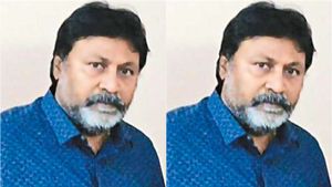  திருவள்ளூர் ரயில் நிலையம் அருகே சுற்றி வளைக்கப்பட்ட தாசில்தார்..   சிக்க வைத்த பிரபல கம்பெனி