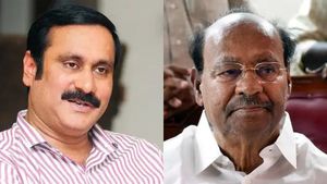 அன்புமணியை நீக்க ரெடியான ராமதாஸ்? ஒழுங்கு நடவடிக்கை எடுக்க பாமக பொதுக்குழுவில் பரிந்துரை! 