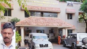 கோவையில் வீட்டுமனை வரன்முறை.. பெரியநாயக்கன்பாளையத்தில் பெரிய சம்பவம்.. அதிகாரி சிக்கியது எப்படி?