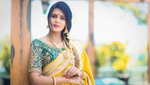 Meera Mithun: 3 ஆண்டாக டிமிக்கி கொடுத்த மீரா மிதுன்! டெல்லியில் கைதானது எப்படி? இப்ப எங்கிருக்கிறார்