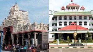 திருச்செந்தூர் கோயிலில் சட்டவிரோத டிக்கெட் விற்பனை: குற்றவியல் நடவடிக்கை பாயும் - நீதிமன்றம் உத்தரவு