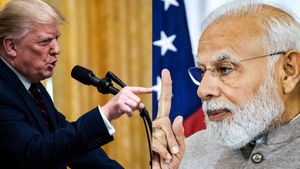 US Tariff: இந்தியாவுக்கு எதிராக போரை தொடங்கிய டிரம்ப்..  அமெரிக்காவின் ‛தி நியூயார்க் டைம்ஸ்’ ஊடகம் வர்ணிப்பு