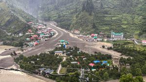 Himalayan Cloud Bursts: அழகின் பின்னால் உள்ள அரக்கன்.. மேக வெடிப்பால் தொடர்ந்து பேரழிவை எதிர்கொள்ளும் இமயமலை! டைம்லைன்