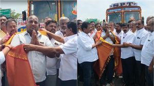 நாமக்கல்லில் வாங்காத கடனுக்கு லாரியை பறித்த வங்கி.. லாரி உரிமையாளர்கள் செய்த நெகிழ்ச்சி சம்பவம்