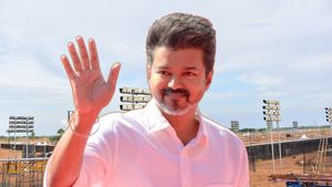 தவெக மாநாட்டில் சோறெல்லாம் போட மாட்டோம்.. குடிக்க தண்ணீர் மட்டும் தான்! போலீசிடம் சொன்ன நிர்வாகிகள்!