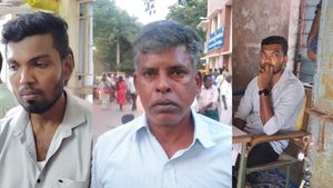 பட்டாவுக்கு துட்டு.. வேலைக்கு சேர்ந்து நாலே மாசம் தான் ஆகுது! கடலூர் விஏஓவுக்கு காத்திருந்த ட்விஸ்ட்