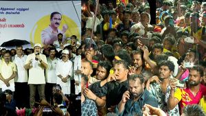காலை பிடிச்சு கெஞ்சி கேட்கிறேன்..‘அந்த’ கட்சி மட்டும் நமக்கு வேண்டாம்! உணர்ச்சி பொங்க பேசிய அன்புமணி