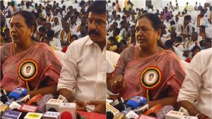 ஸ்டாலினை சந்தித்தது ஏன்.. விஜய் குறித்த கேள்வி..பிரேமலதா  விஜயகாந்த் சொன்ன முக்கியமான பாயிண்ட்  