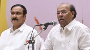 வதந்திகளை நம்பாதீங்க.. பாமக பொதுக்குழு நாளை திட்டமிட்டபடி நடக்கும்.. ராமதாஸ் வெளியிட்ட அறிவிப்பு!