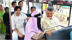 வழிகாட்டும் தமிழகம்.. ஆந்திராவில் மகளிர் இலவச பேருந்து சேவையை தொடங்கி வைத்தார் சந்திரபாபு நாயுடு