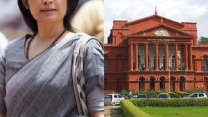 பணிக்கு செல்லாமல் ஜீவனாம்சம் கேட்பதா? 6 மாதத்தில் வேலை தேட பெண்ணுக்கு உயர்நீதிமன்றம் அதிரடி உத்தரவு