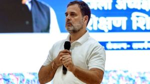 வாக்கு திருட்டுக்கு ஆதாரம் இருக்கு.. தலித், சிறுபான்மையினர் ஓட்டுகளே குறி - ராகுல் சொன்னதை பாருங்க