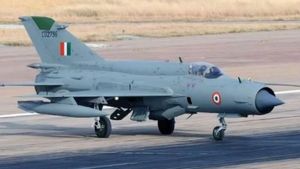 MIG-21 Retires: இன்றுடன் மிக்-21 போர் விமானத்துக்கு ஓய்வு.. 60 ஆண்டுகளுக்கு மேலாக பல போர் கண்ட சிங்கம்